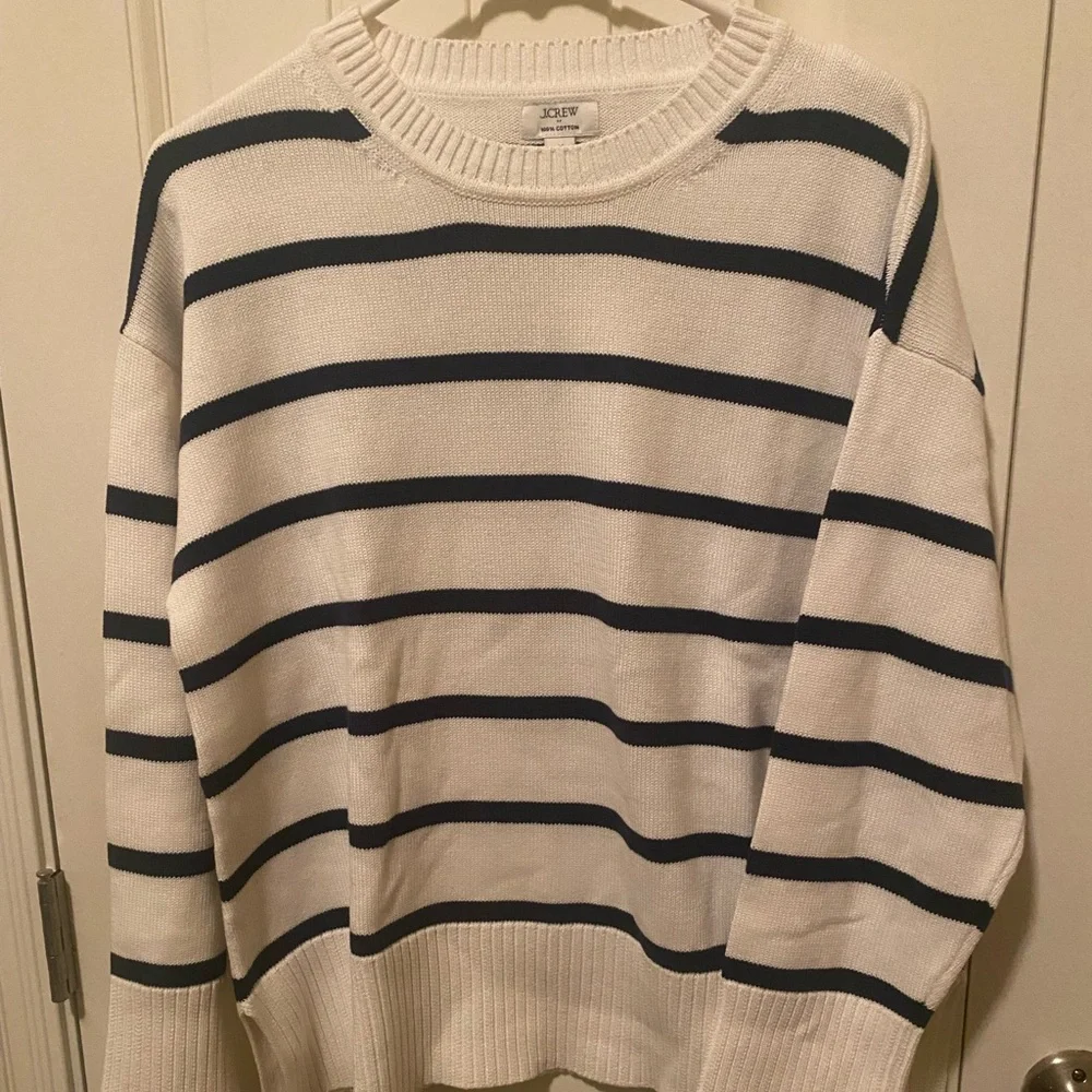 J. Crew Cream Crewneck Sweater with Navy Stripes-Woman’s size M - Picture 1 of 3